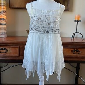 Wet Seal Lace, Sequin and Beaded Cami/Halter. White. Size S